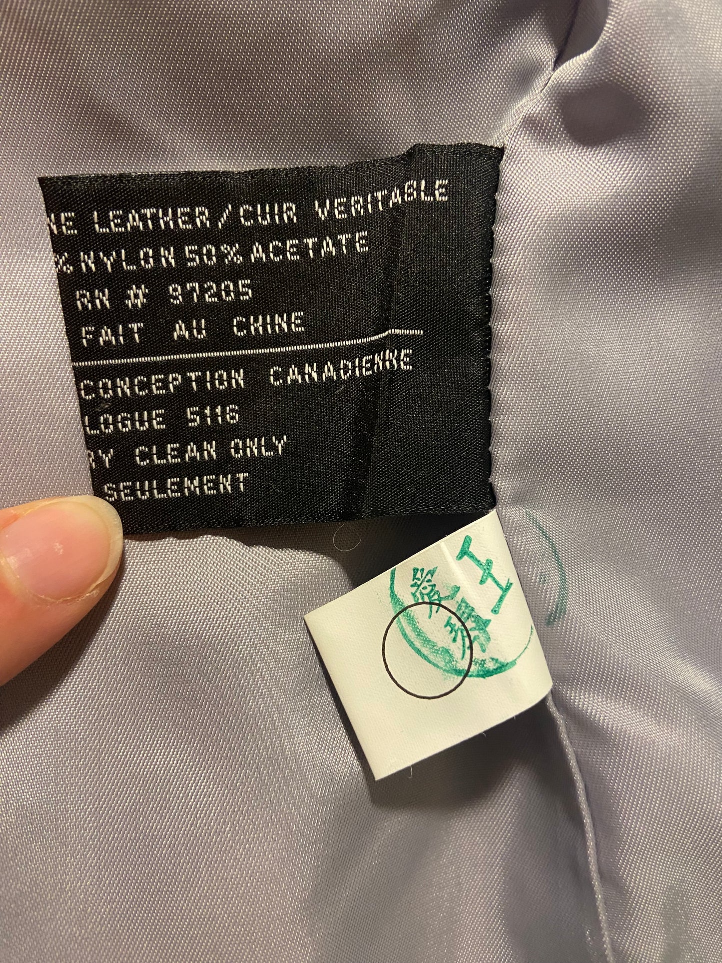 SUPER FUN Y2K VINTAGE DANIER - SHINY LILAC LEATHER