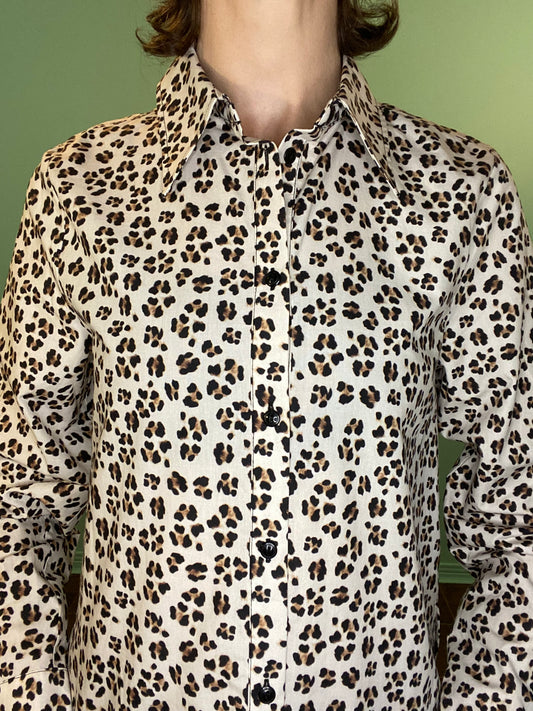 LEOPARD PRINT %100 COTTON DRESS SHIRT ***NEVER WORN