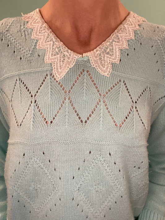 VINTAGE LACE COLLARED SWEATER