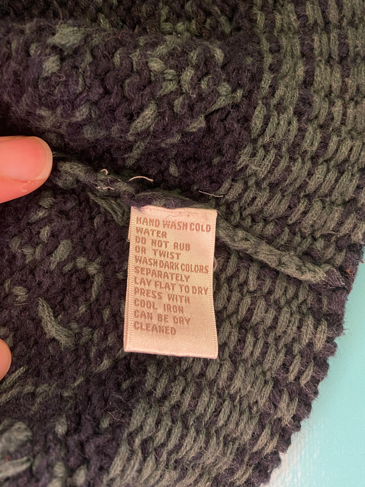 STUNNING VINTAGE "JONES NEW YORK" FLORAL CARDIGAN