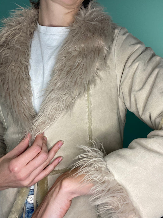 VINTAGE "PARAQON" FAUX SUEDE FUR COLLARED PENNY LANE TRENCH COAT