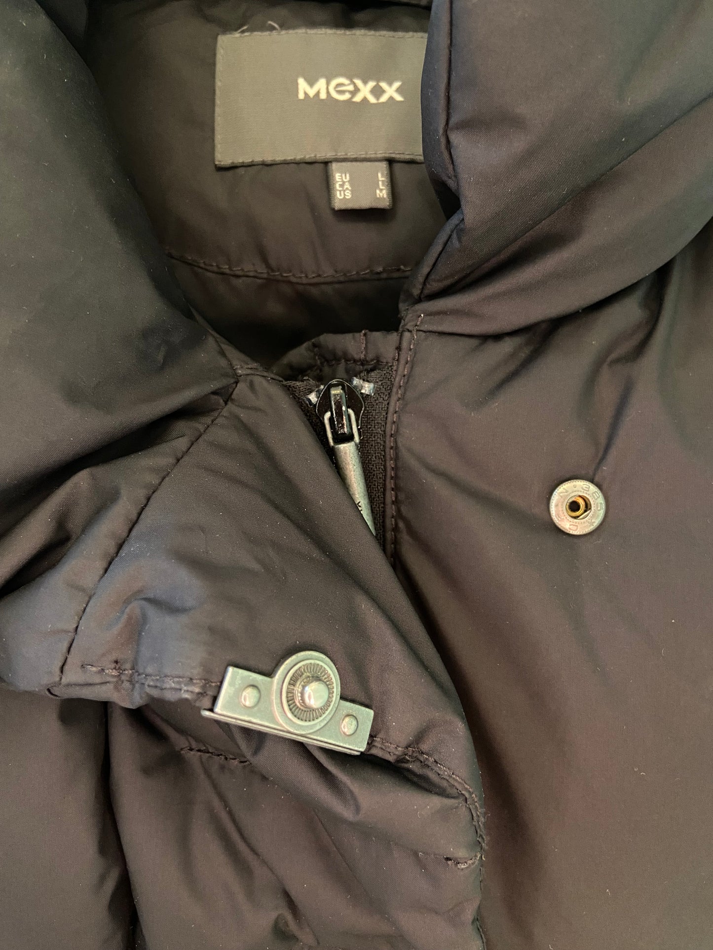 "MEXX" BLACK PUFFER DOWN VEST