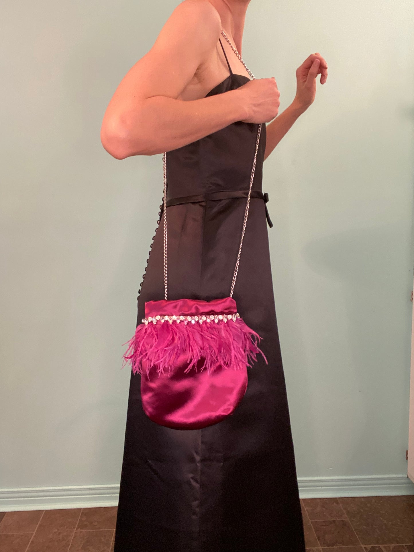 FEATHERED “NINA” EVENING BAG ***NEW