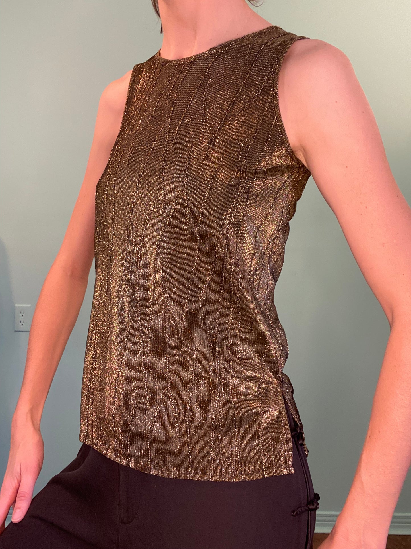 VINTAGE “LAURA PETITES” SLEEVELESS GOLD/BRONZE TOP