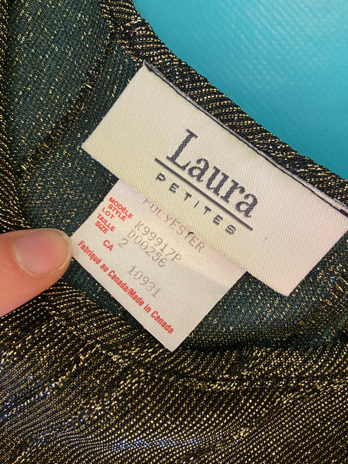 VINTAGE “LAURA PETITES” SLEEVELESS GOLD/BRONZE TOP