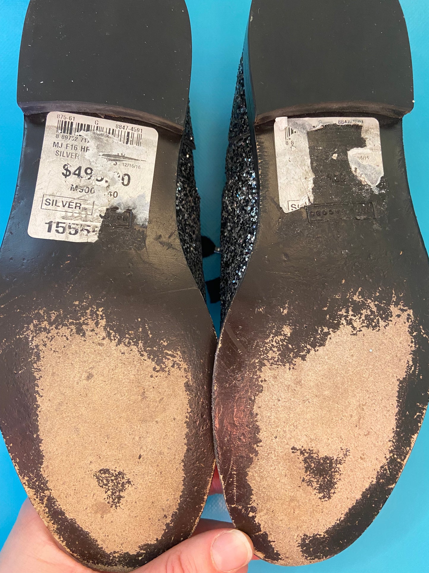 “MARC JACOBS” SILVER GLITTER DRESS SHOES