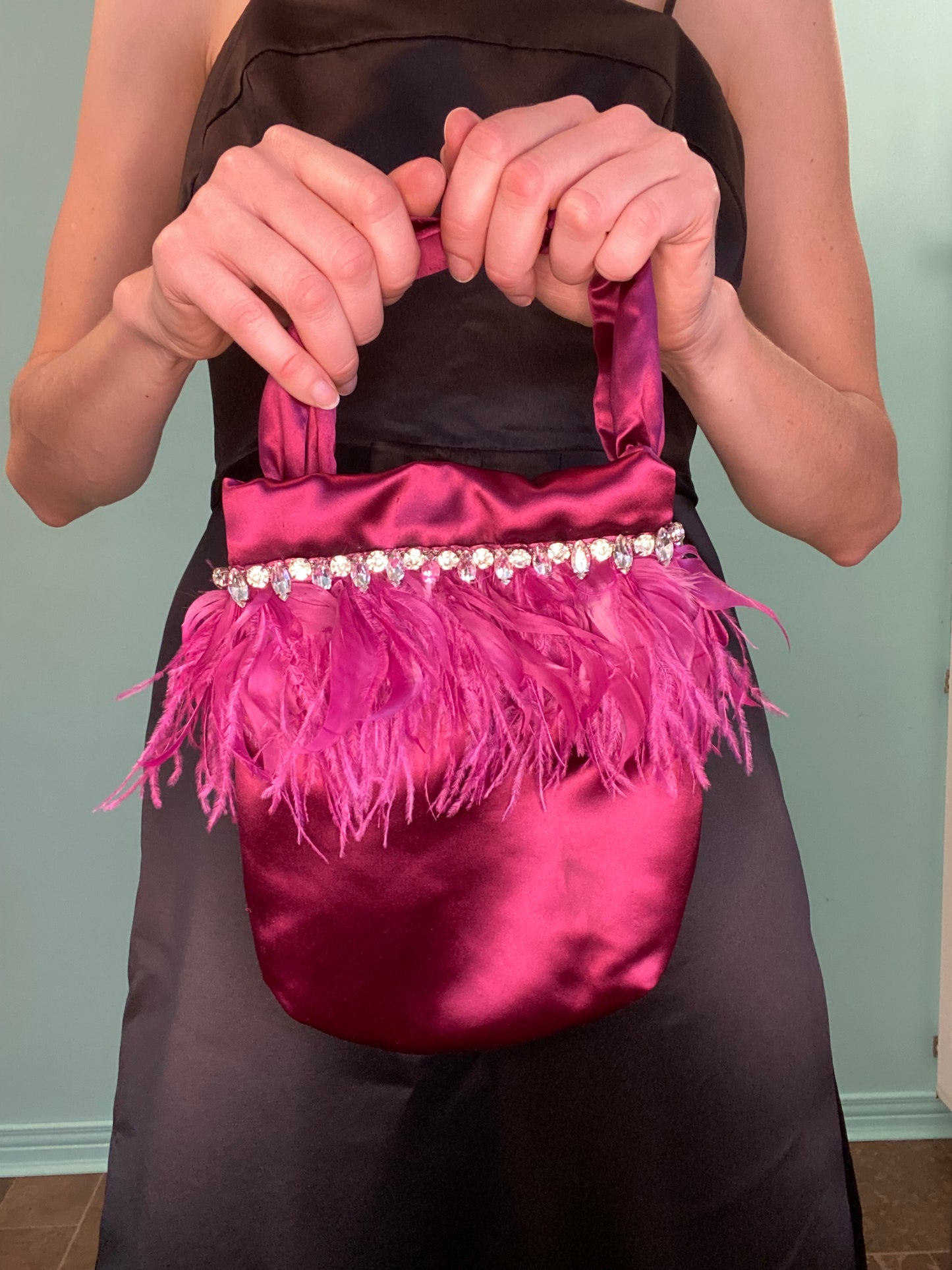 FEATHERED “NINA” EVENING BAG ***NEW