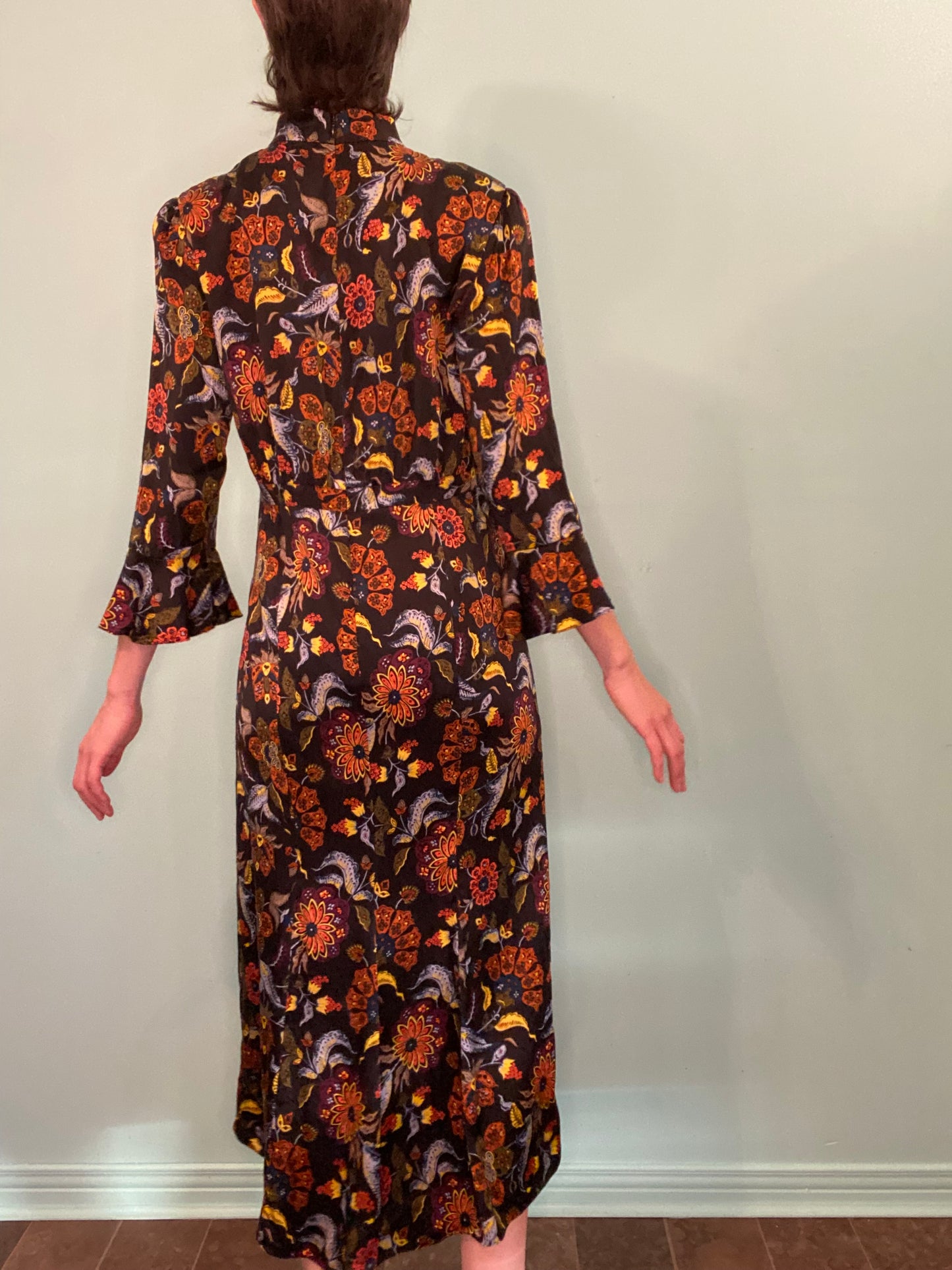 %100 SILK FLORAL FLOOR LENGTH DRESS