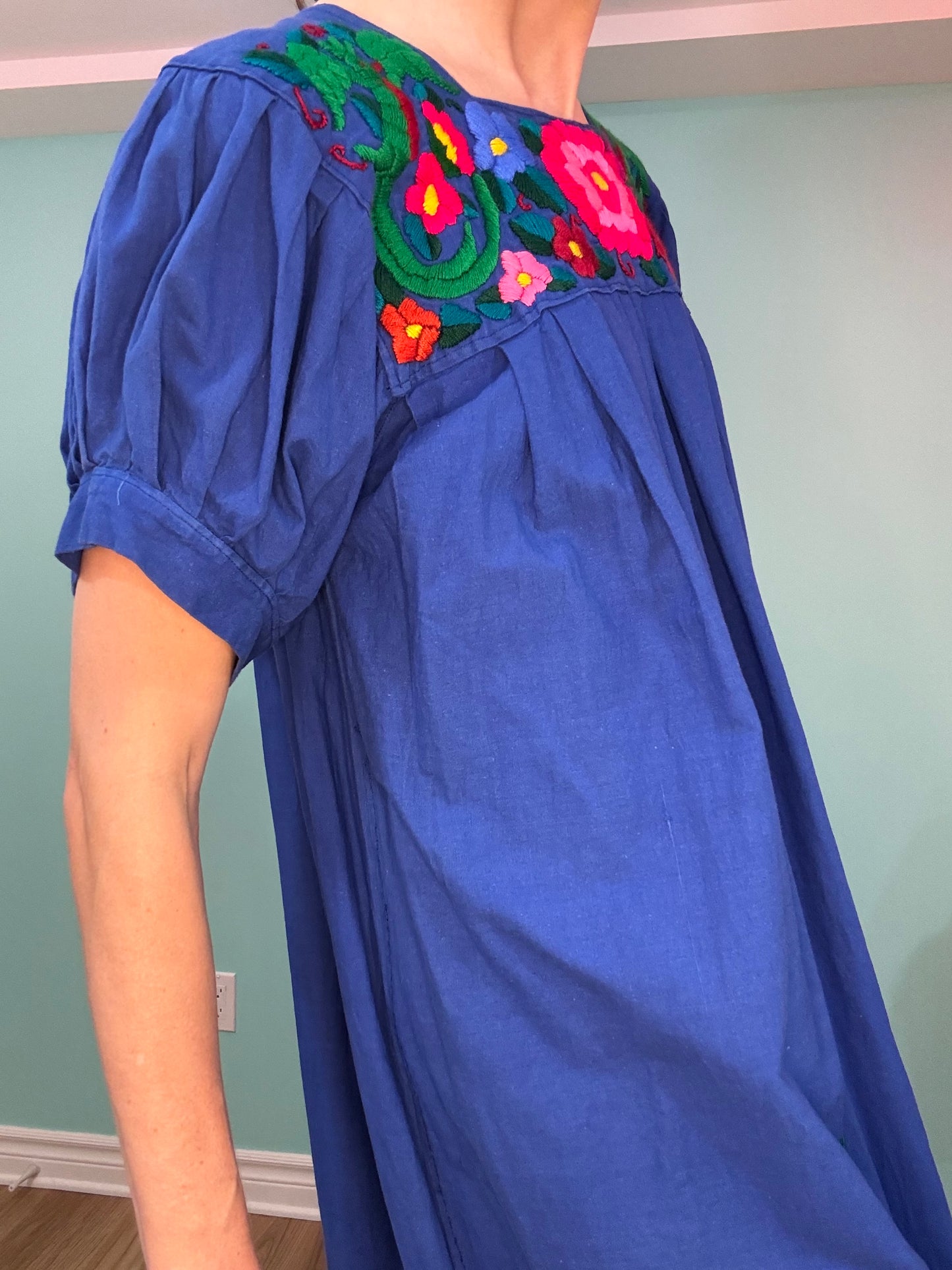 VINTAGE EMBROIDERED  BLUE COTTON DRESS