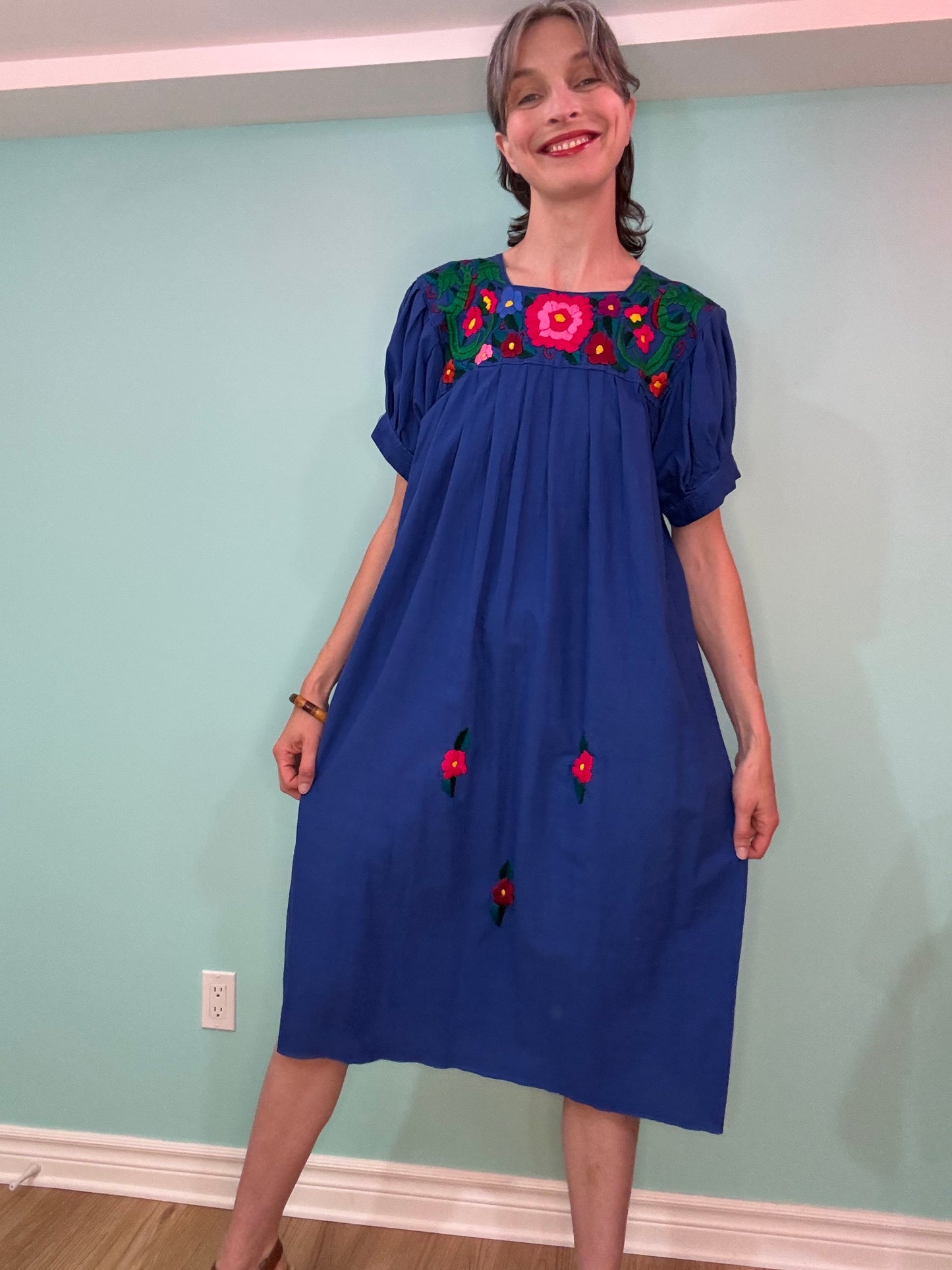 VINTAGE EMBROIDERED  BLUE COTTON DRESS