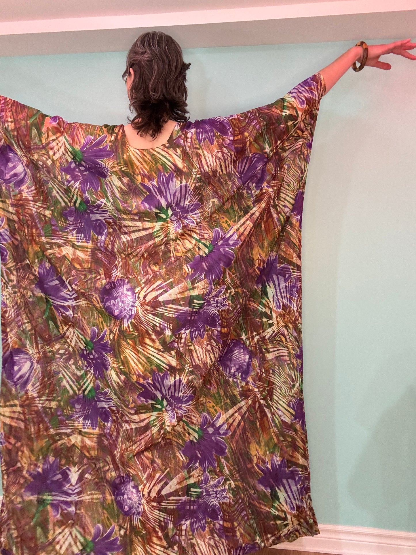 VINTAGE FLORAL PURPLE AND BROWN KAFTAN