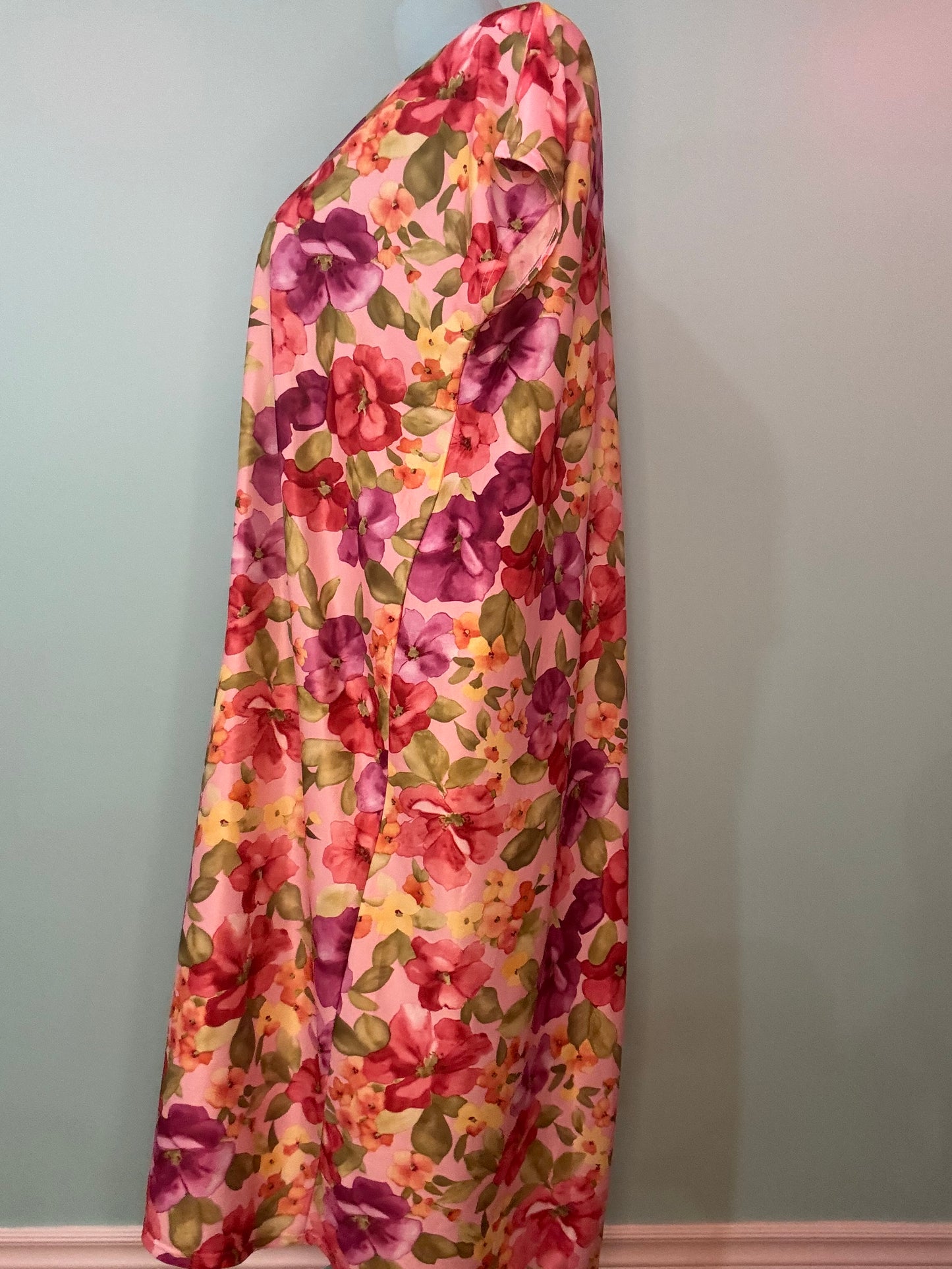 "CAROL REED" FLORAL LOUNGE DRESS (MUUMUU)