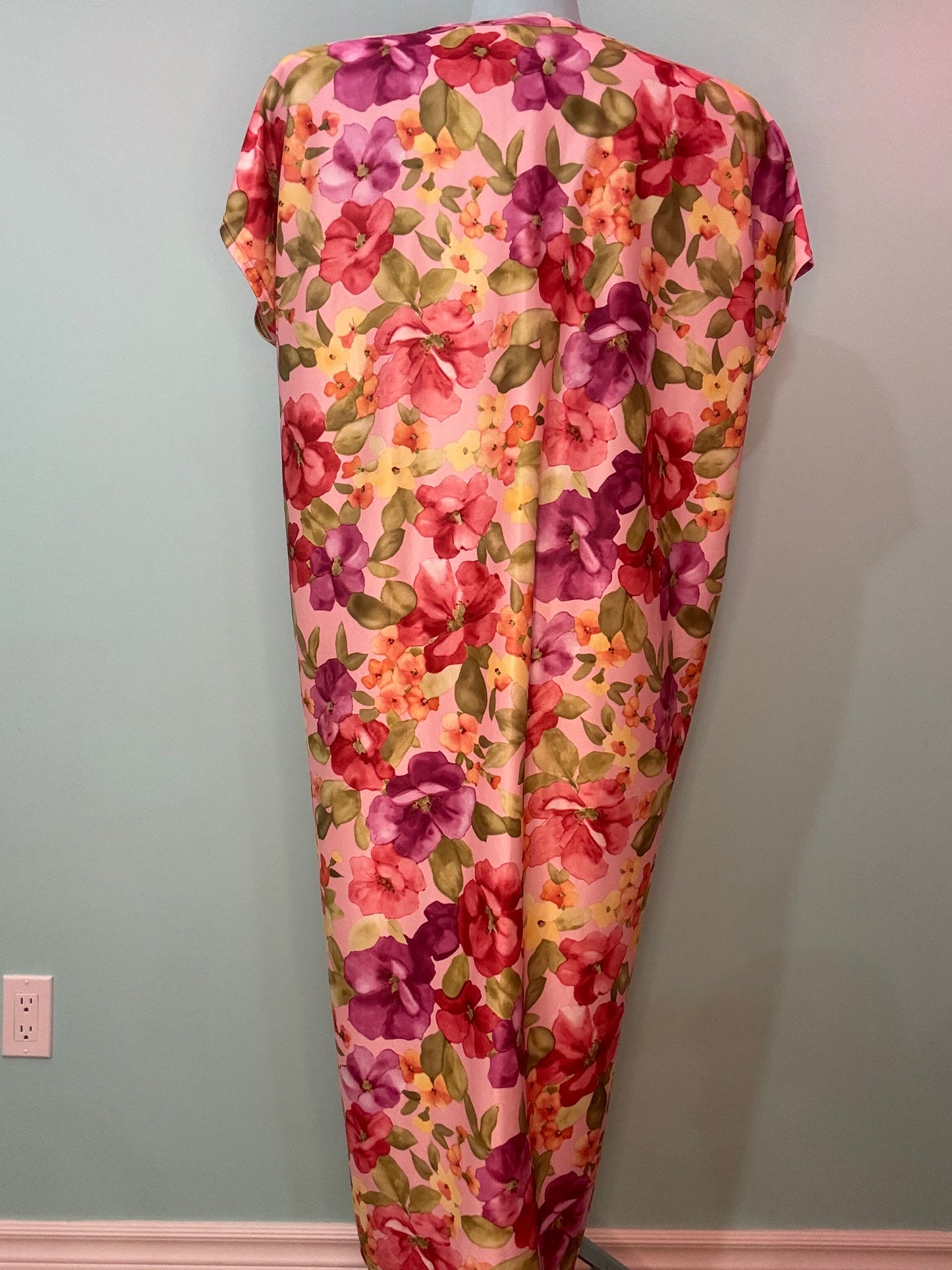 "CAROL REED" FLORAL LOUNGE DRESS (MUUMUU)