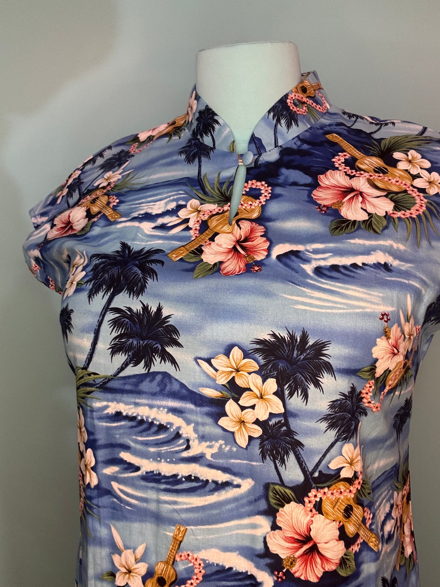 "HILO HATTIE" 2000'S BLUE QIPAO STYLE FLORAL DRESS