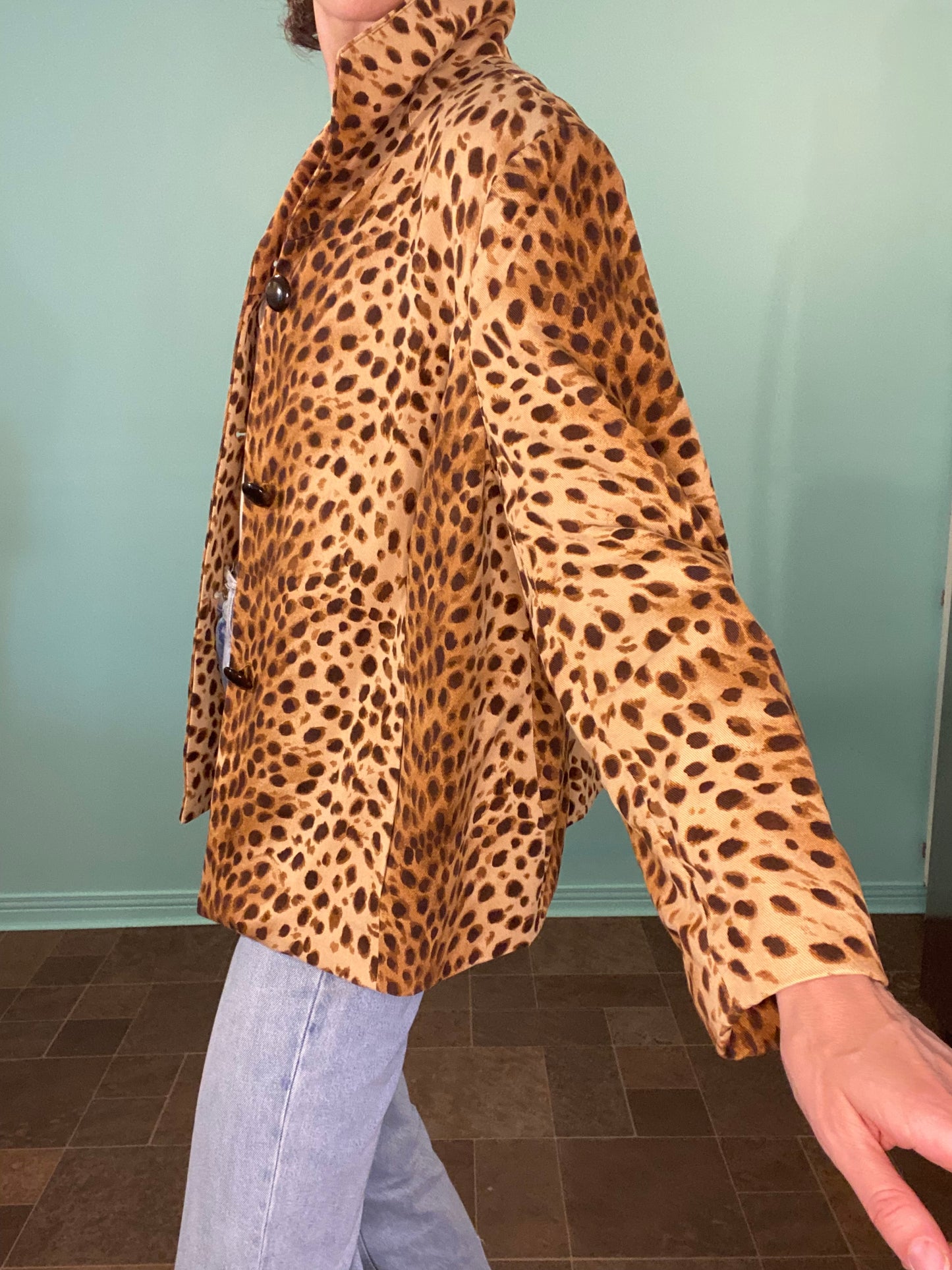 TAILORED LEOPARD PRINT JACKET (JONES NEW YORK)
