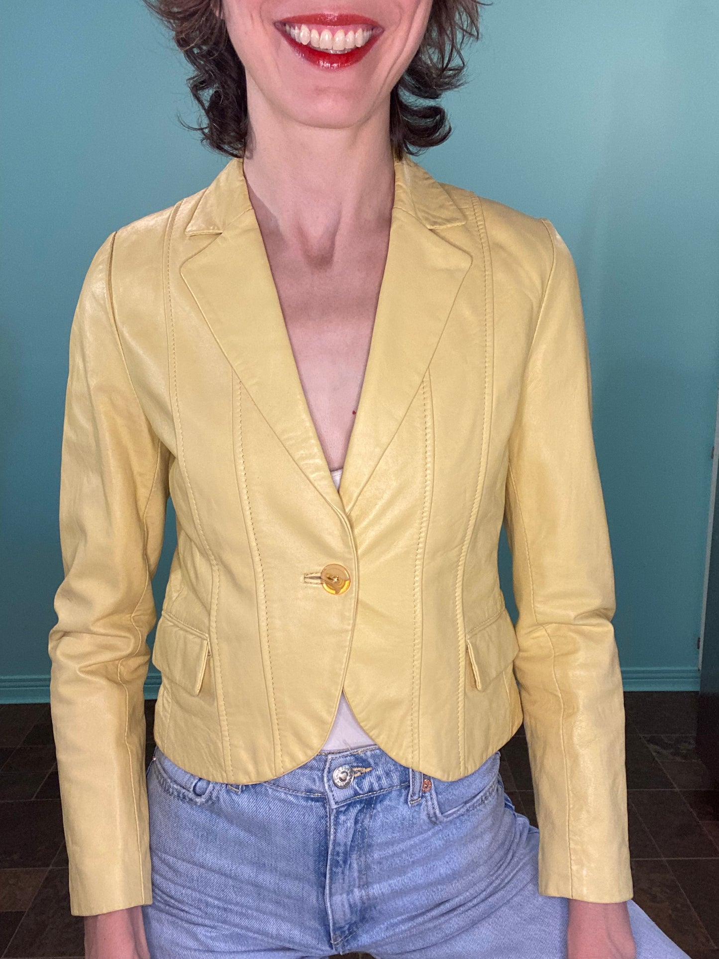 BUTTER YELLOW LEATHER BLAZER "SASCH"