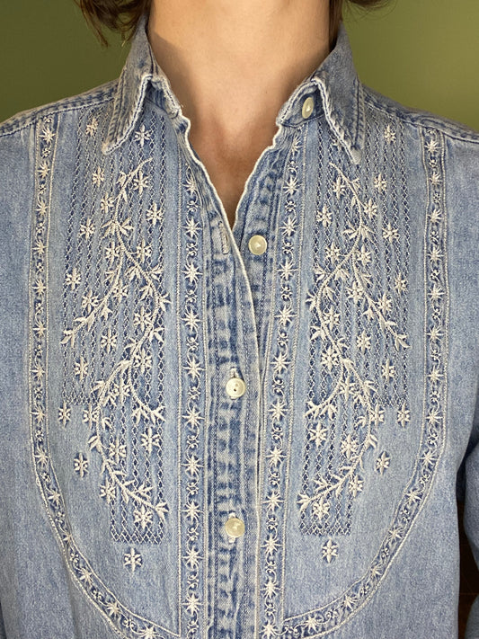 VINTAGE "GAP" EMBROIDERED DENIM SHIRT