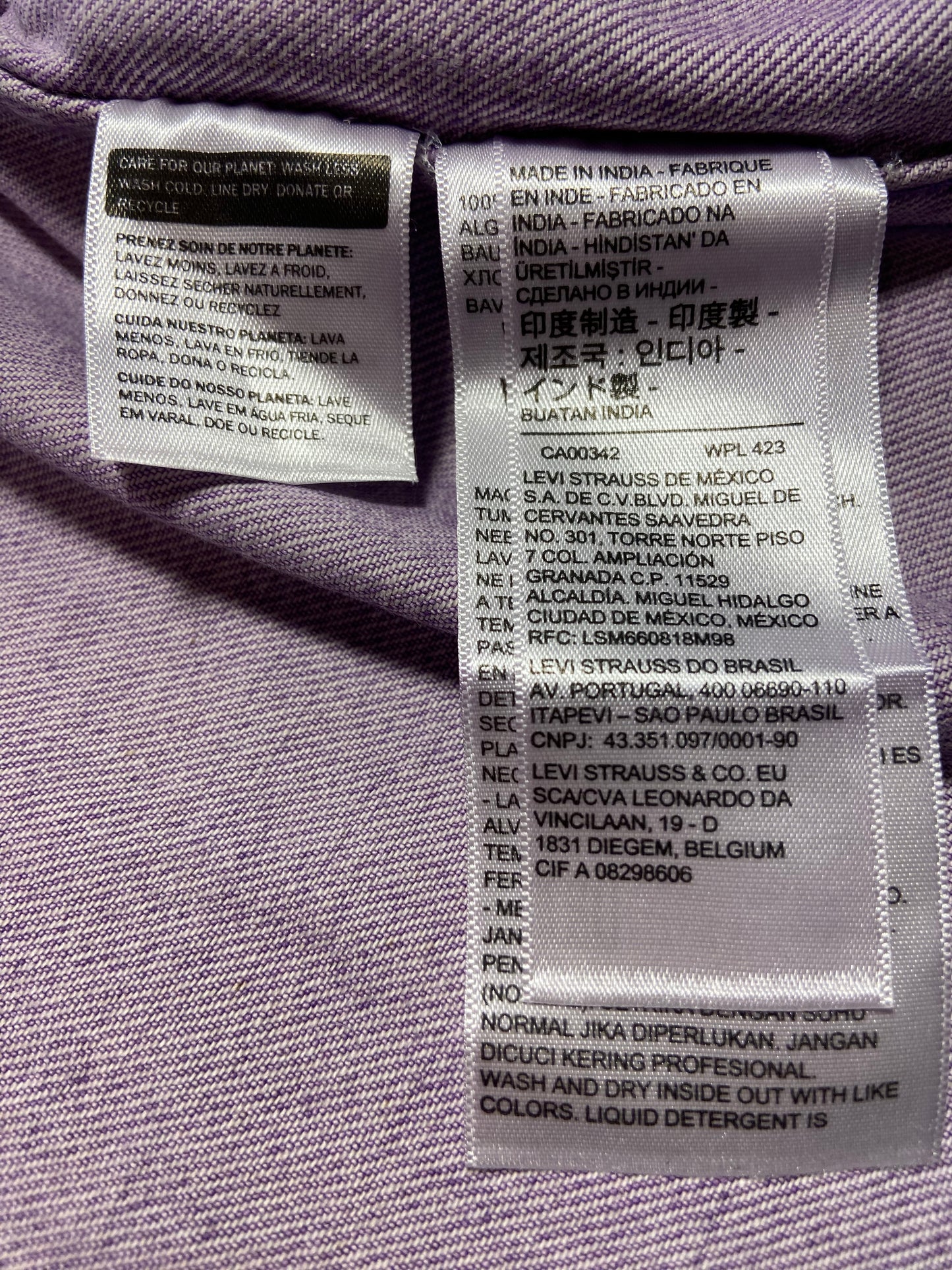 VINTAGE LEVI STRAUSS PURPLE DEMIN JACKET