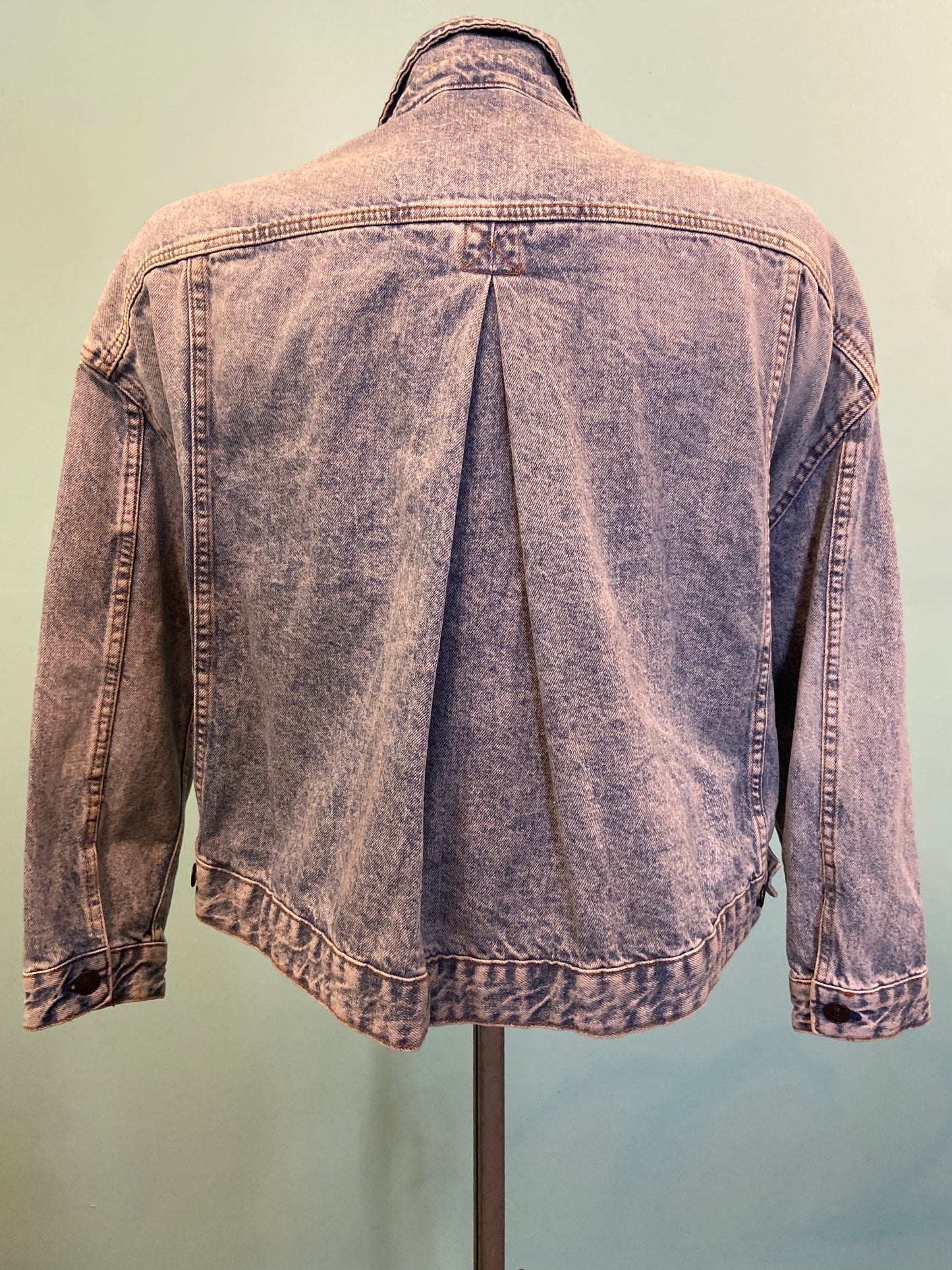 "FREE PEOPLE" ***NEW WITH TAGS DENIM JACKET