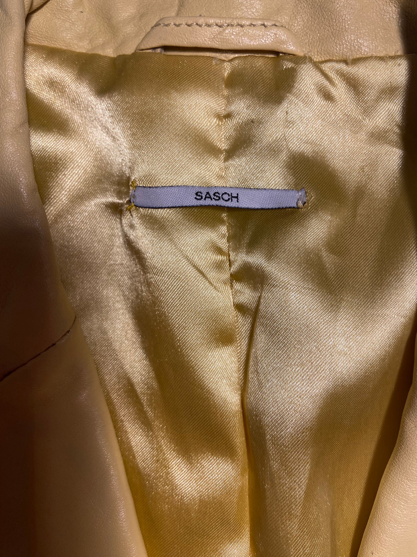 BUTTER YELLOW LEATHER BLAZER "SASCH"