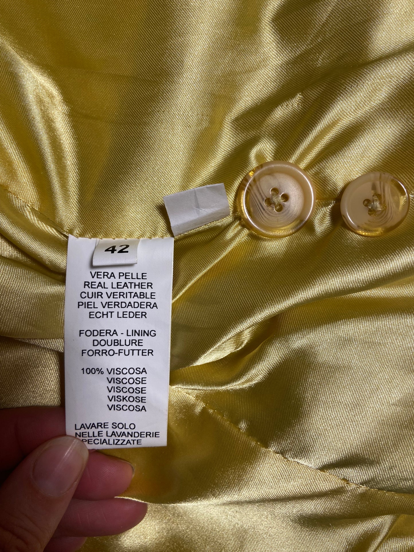 BUTTER YELLOW LEATHER BLAZER "SASCH"