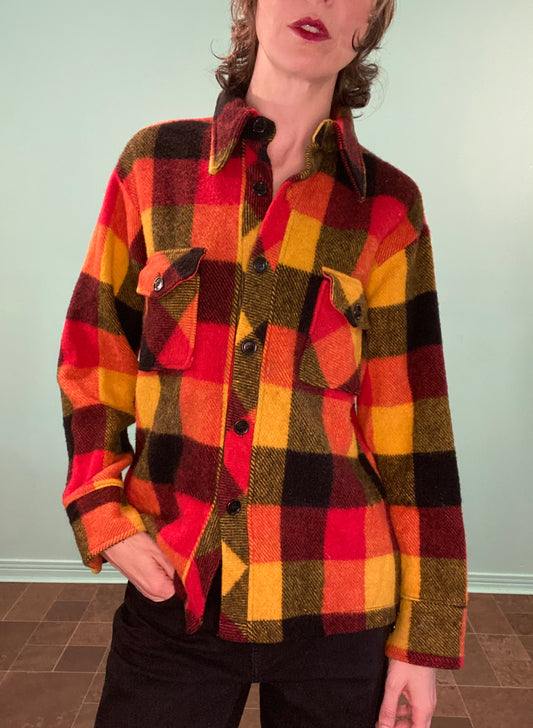 VINTAGE %100 WOOL "CARRIAGE CLUB" PLAID LUMBERJACK SHIRT