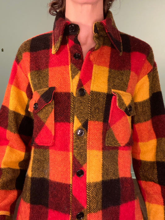VINTAGE %100 WOOL "CARRIAGE CLUB" PLAID LUMBERJACK SHIRT