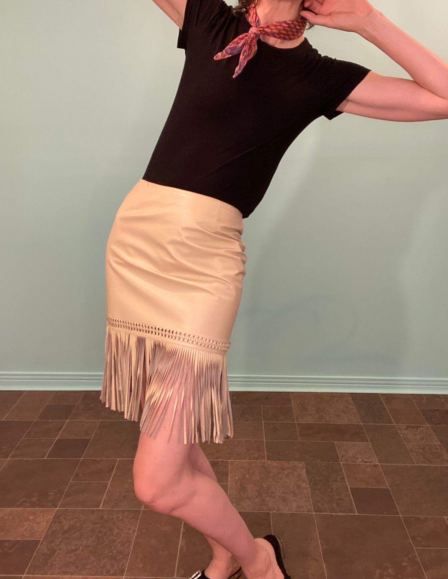 VINTAGE "DANIER" BIEGE FRINGED LEATHER SKIRT