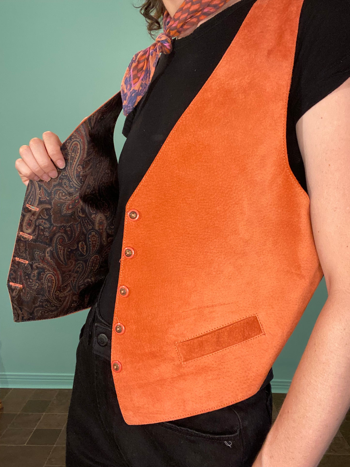 VINTAGE 90'S  "DANIEL HECHTER PARIS" SUEDE VEST