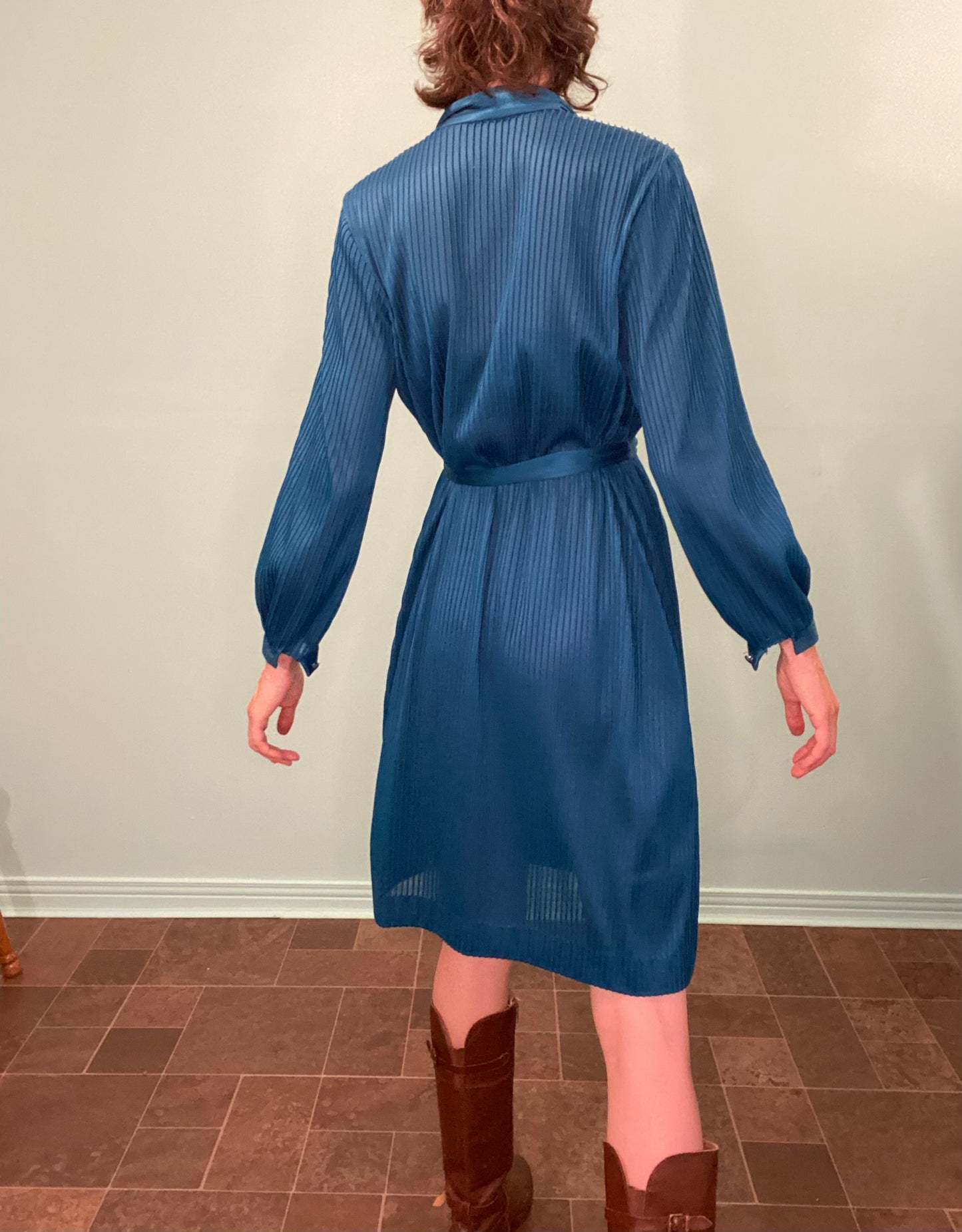 VINTAGE 70S/80S TURQUIOSE COLLARED DRESS