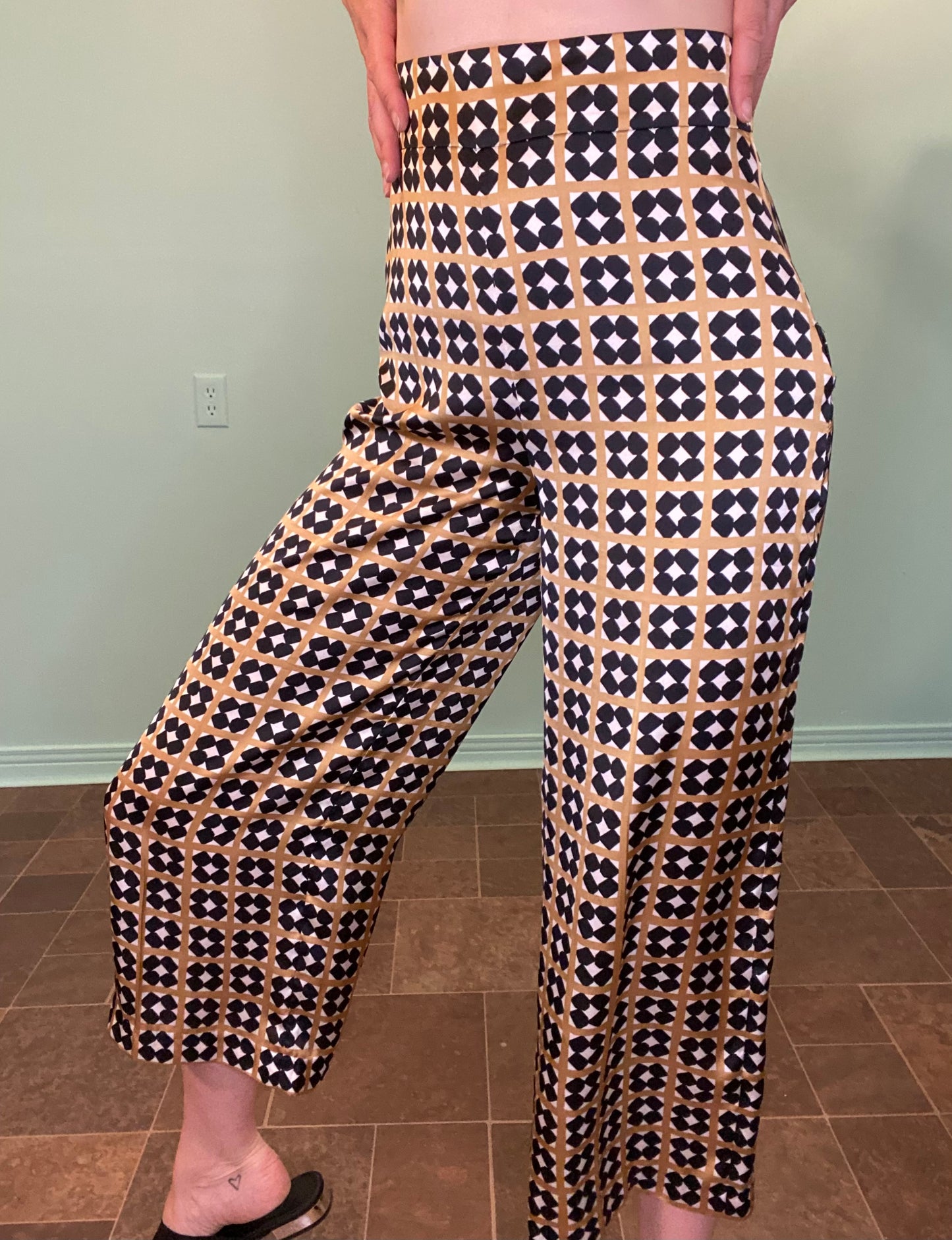 "ZARA" PALAZZO PANTS TILE PRINT