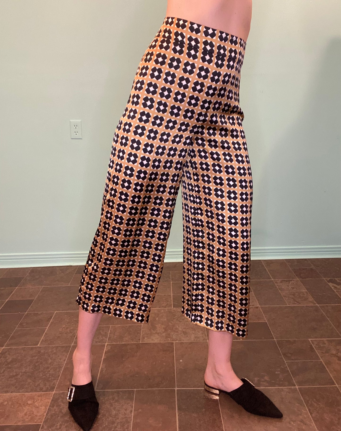 "ZARA" PALAZZO PANTS TILE PRINT