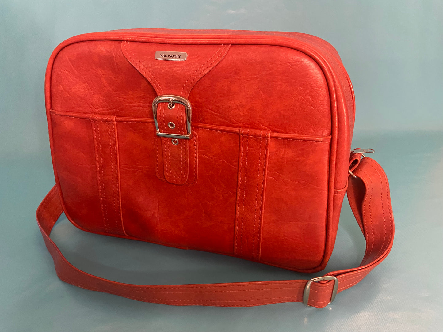 VINTAGE 1960'S SAMSONITE CARRY-ON BAG  ***MINT CONDITION