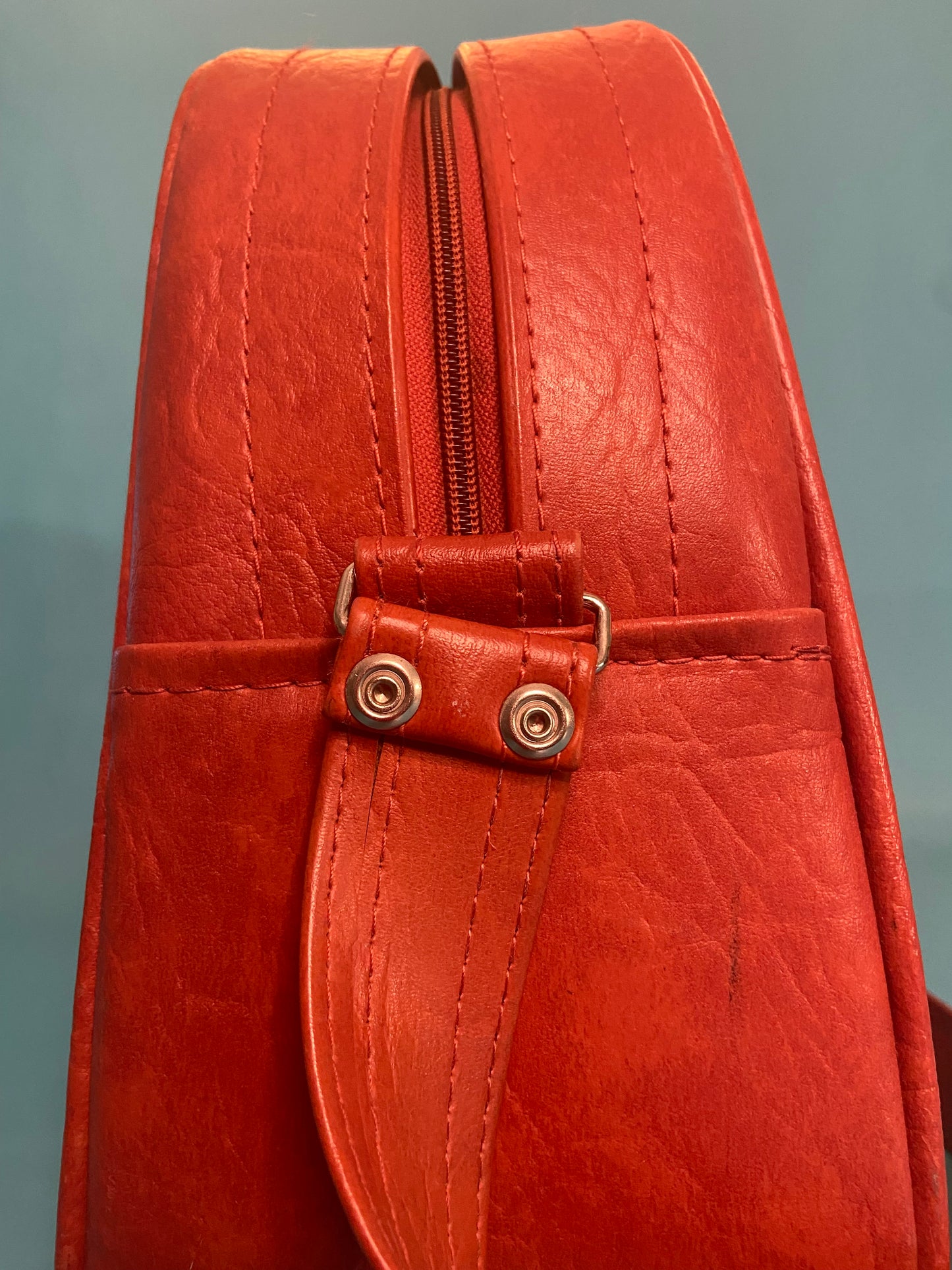 VINTAGE 1960'S SAMSONITE CARRY-ON BAG  ***MINT CONDITION