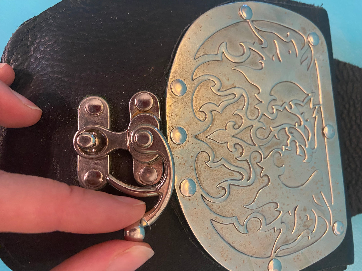 VINTAGE BLACK LEATHER "SPORRAN" BAG