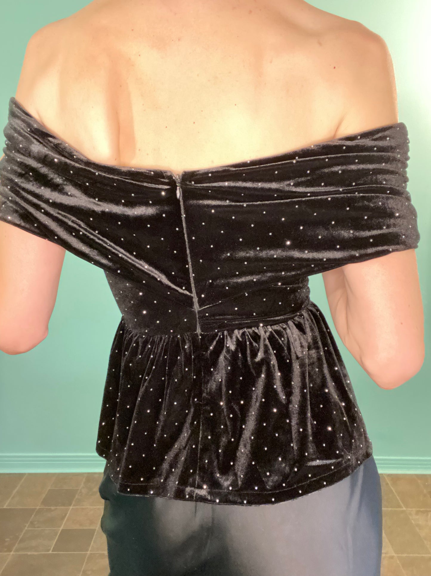 VELVET AND TINY RHINESTONE OFF THE SHOULDER TOP