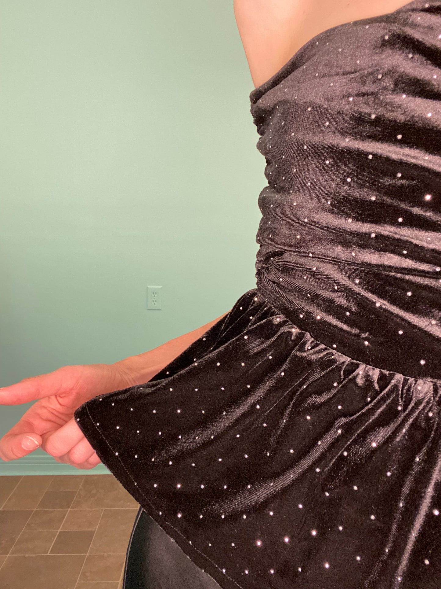 VELVET AND TINY RHINESTONE OFF THE SHOULDER TOP