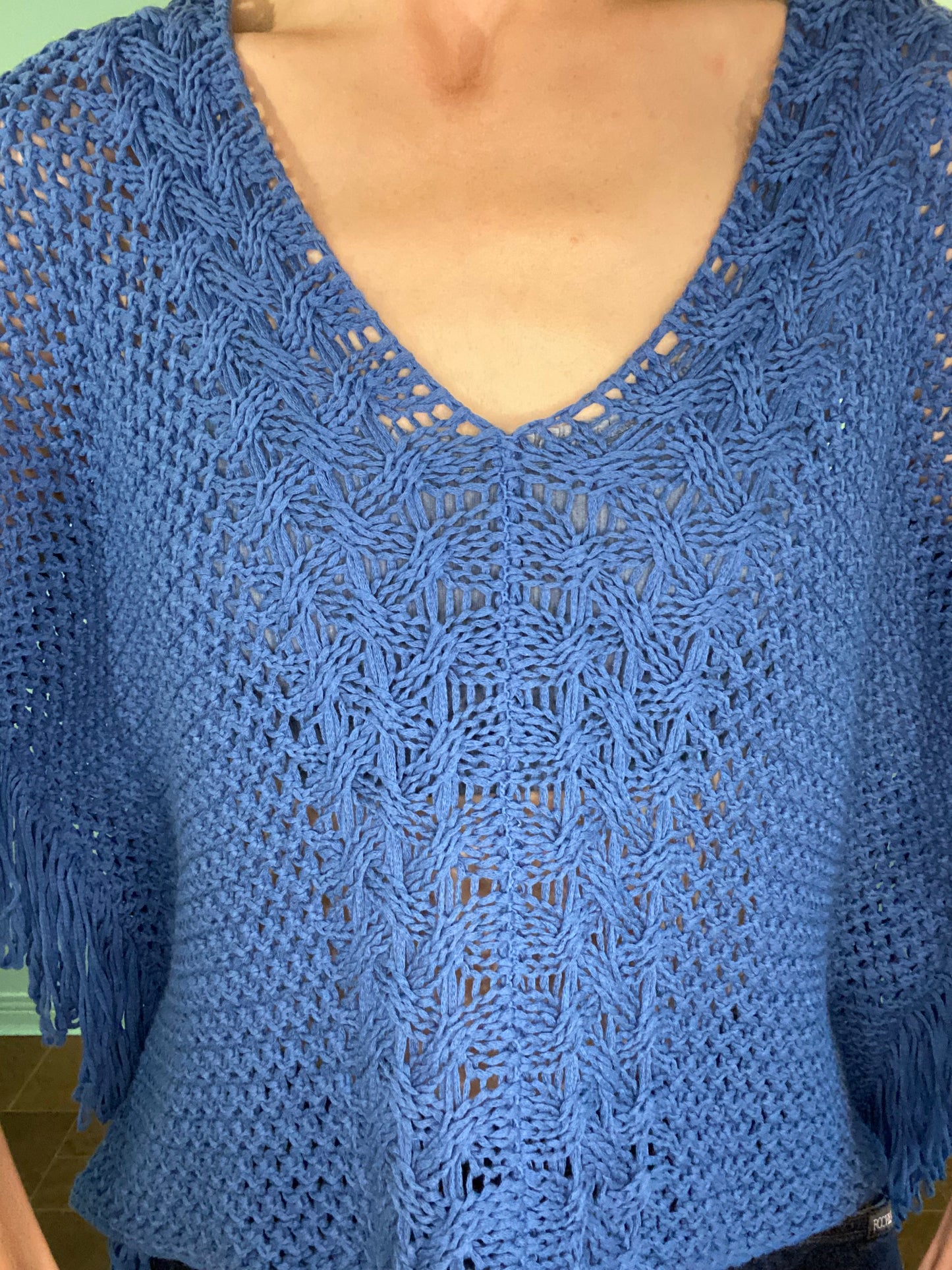 "UNITED COLOURS OF BENETTON" FRINGED BLUE CAPE