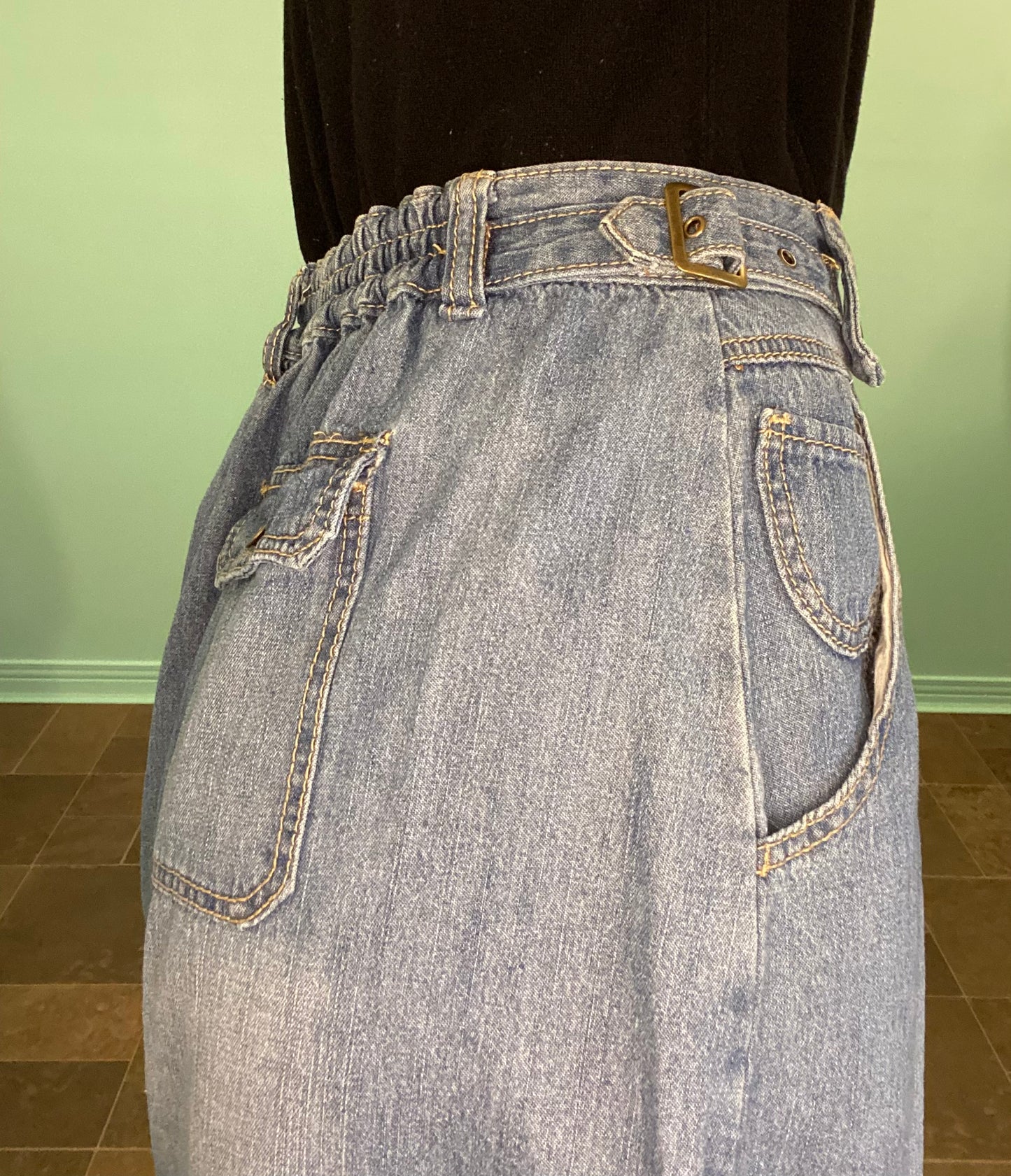 VINTAGE Y2K PLEATED DENIM SKIRT