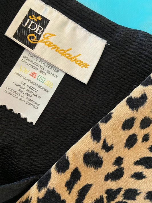 VINTAGE "JDB" BLACK STRETCH BLAZER WITH CHEETAH PRINT COLLAR