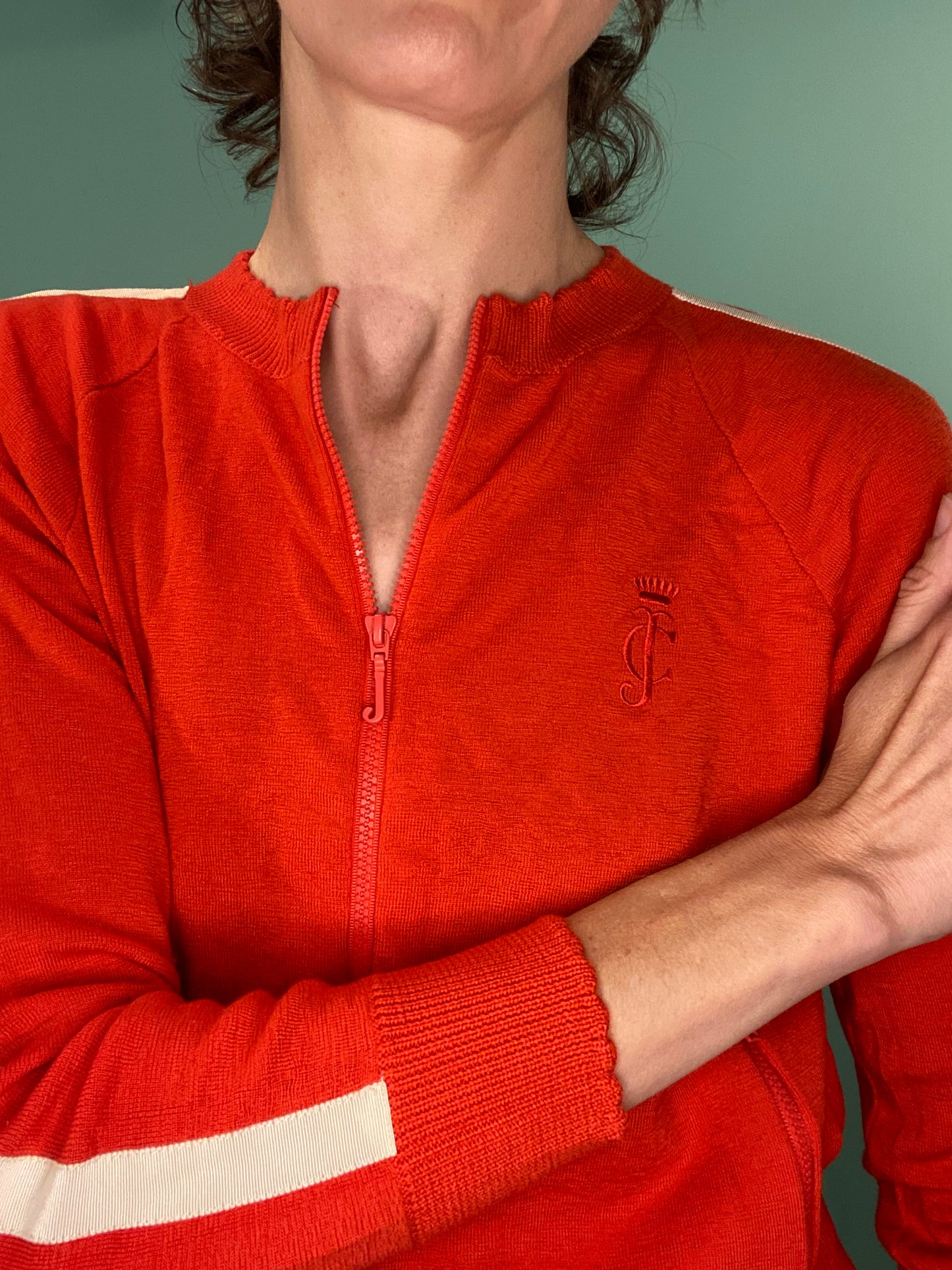 SUPER RARE VINTAGE Y2K "JUICY" %100 WOOL LOGO SWEATER