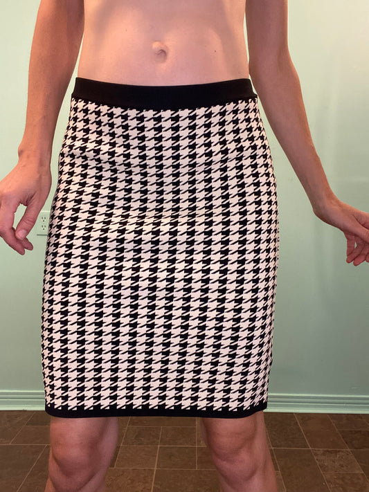 "PINK TARTAN" STRETCH HOUDSTOOTH KNEE LENGTH SKIRT