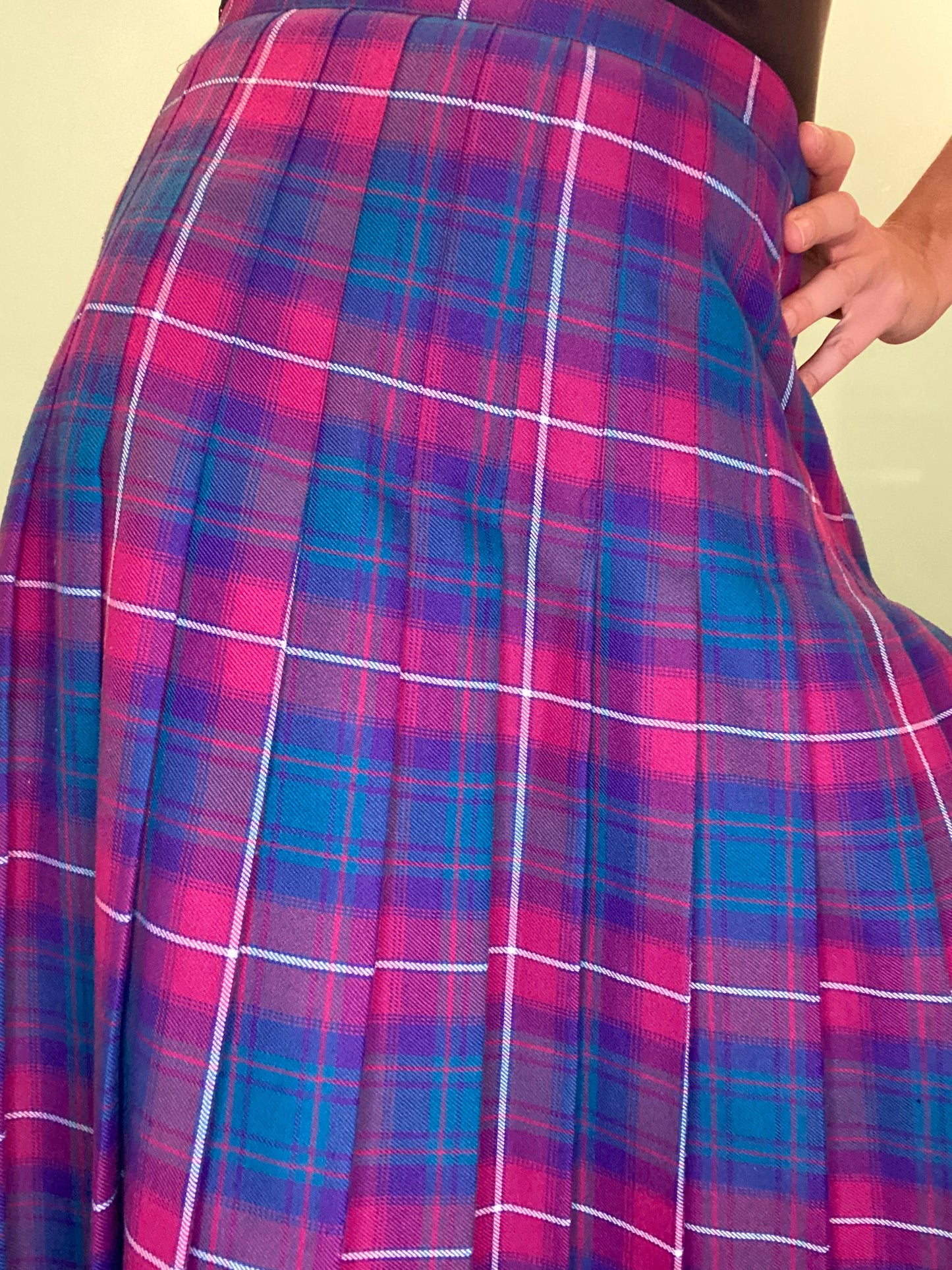 VINTAGE PINK AND GREEN KILT STYLE SKIRT