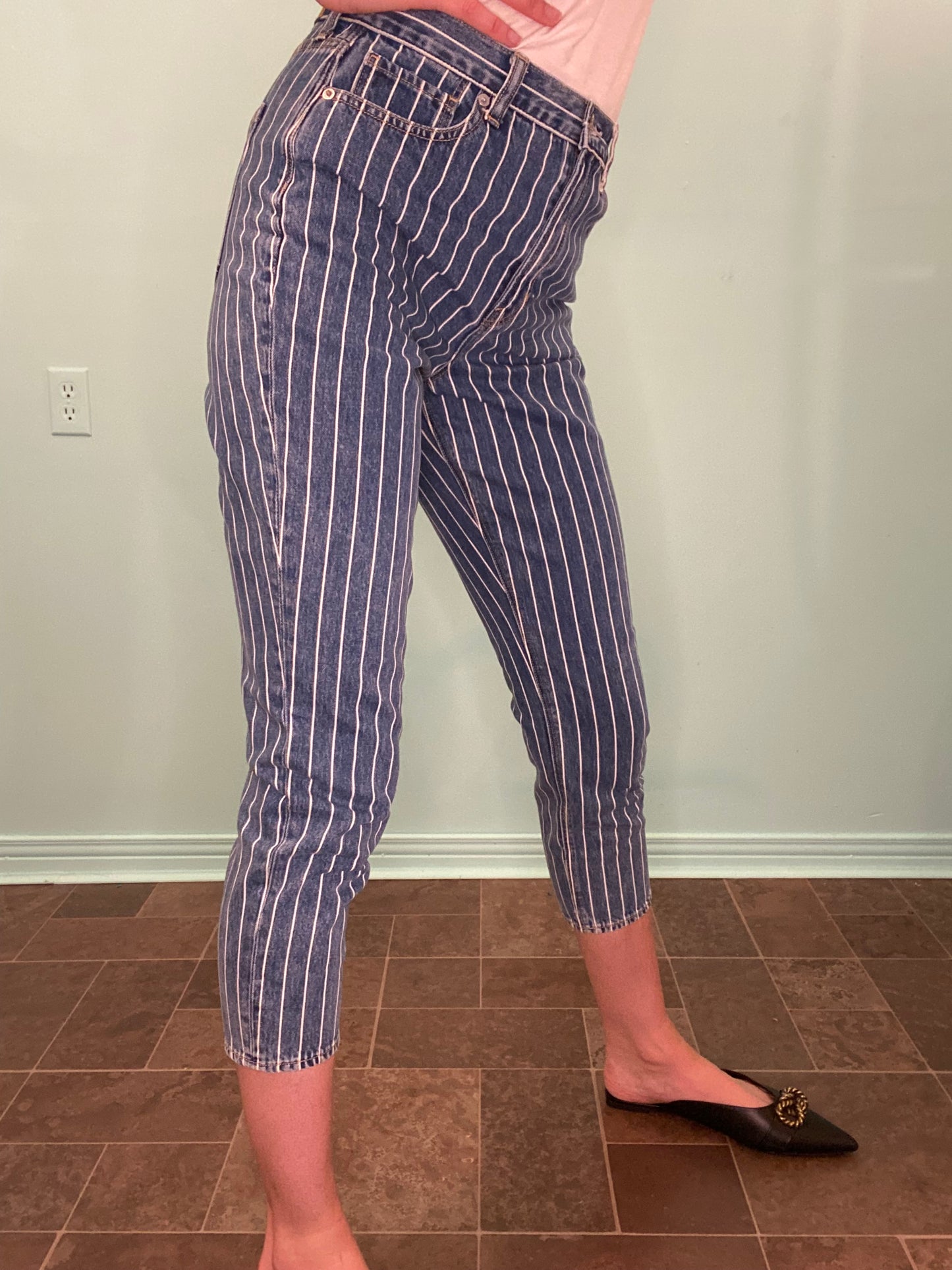 "AMERICAN EAGLE" TAPERED DARK DENIM AND WHITE PINSTRIPE JEANS