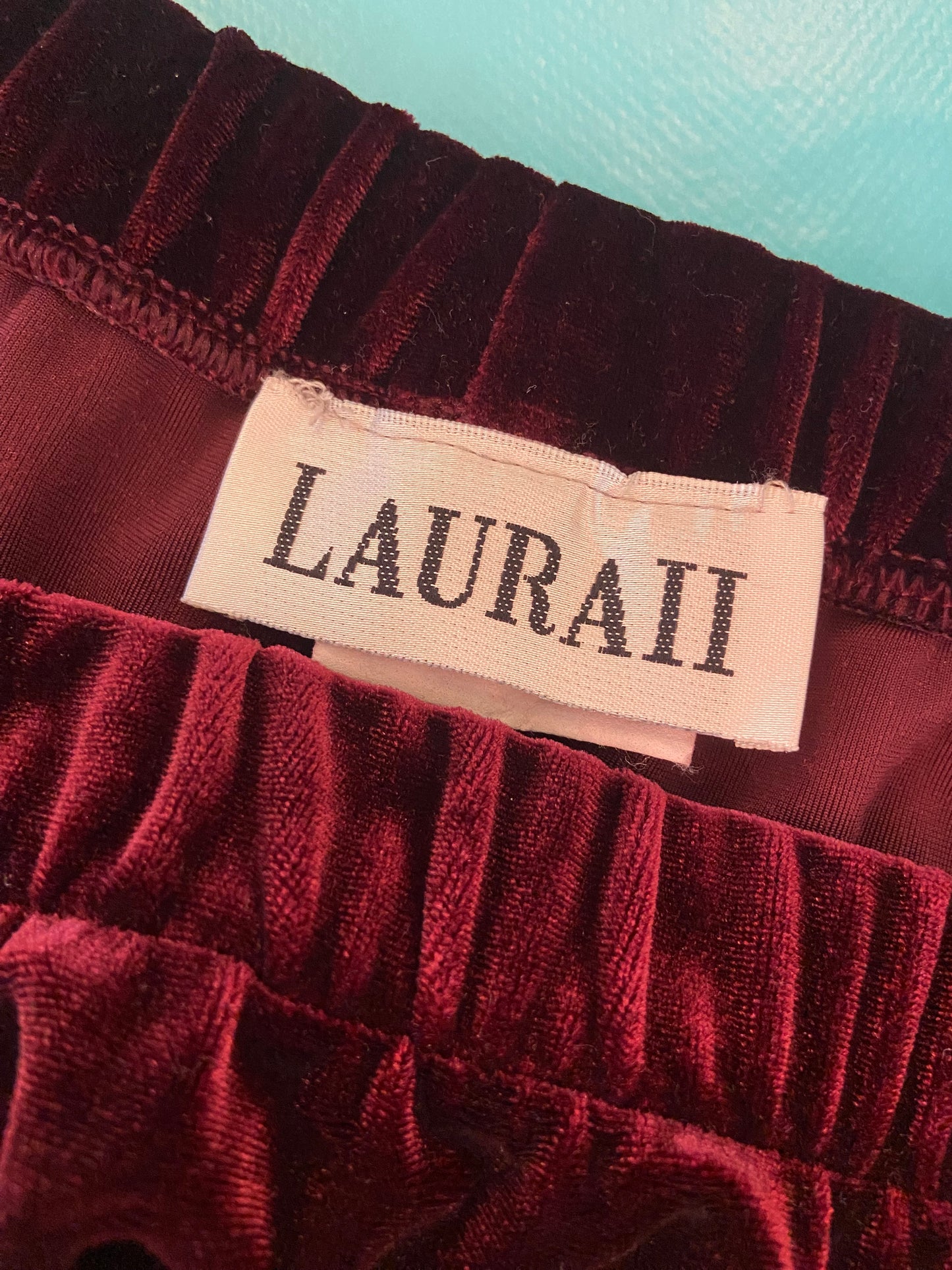 VINTAGE 90S "LAURA II" WINE COLOURED STRETCH VELVET SKIRT