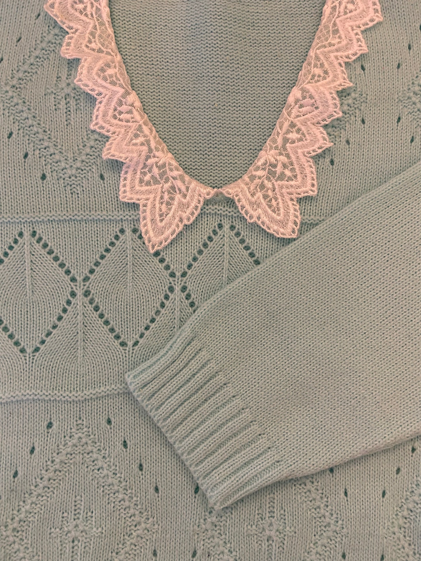 VINTAGE LACE COLLARED SWEATER