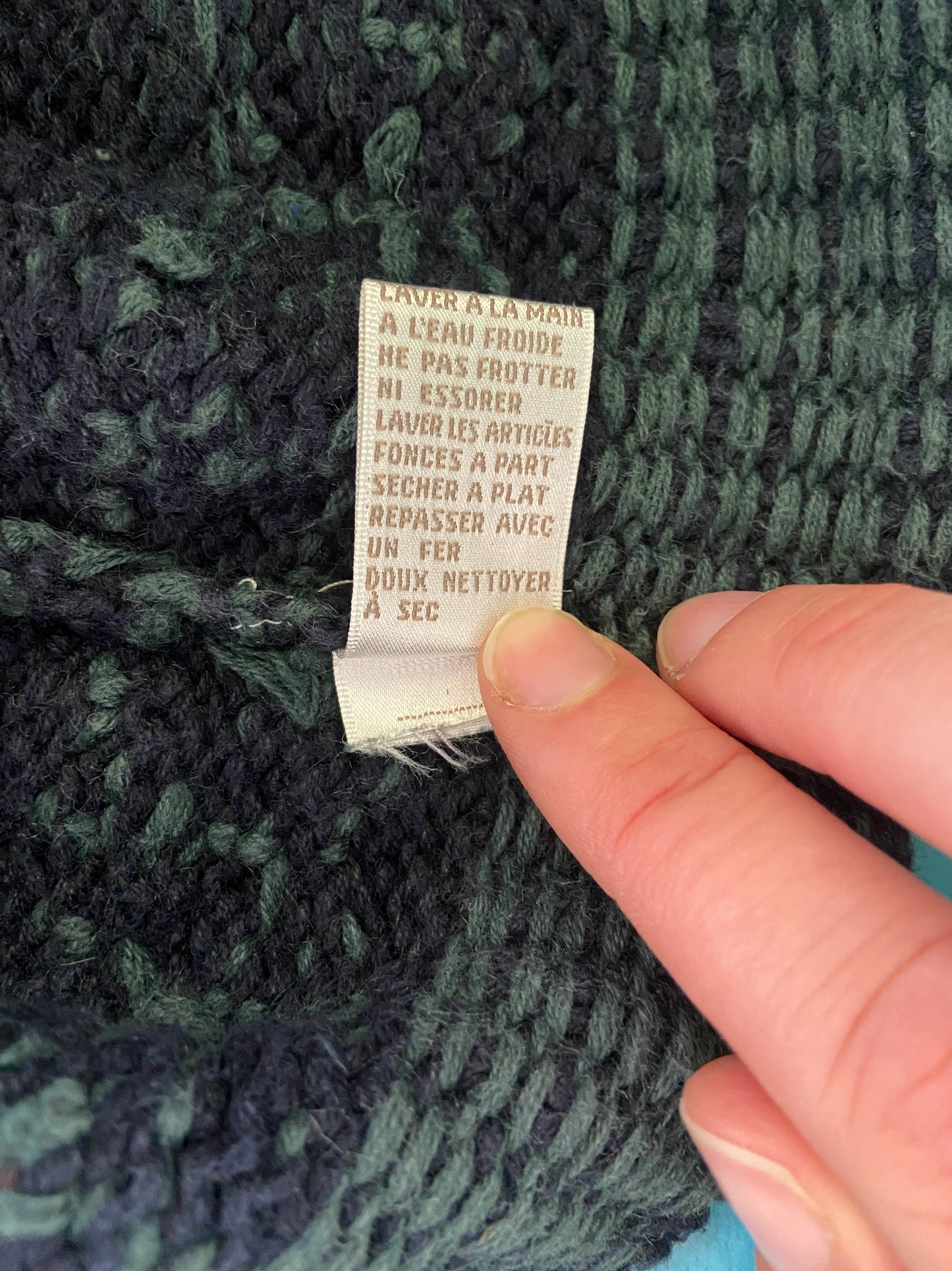 STUNNING VINTAGE "JONES NEW YORK" FLORAL CARDIGAN