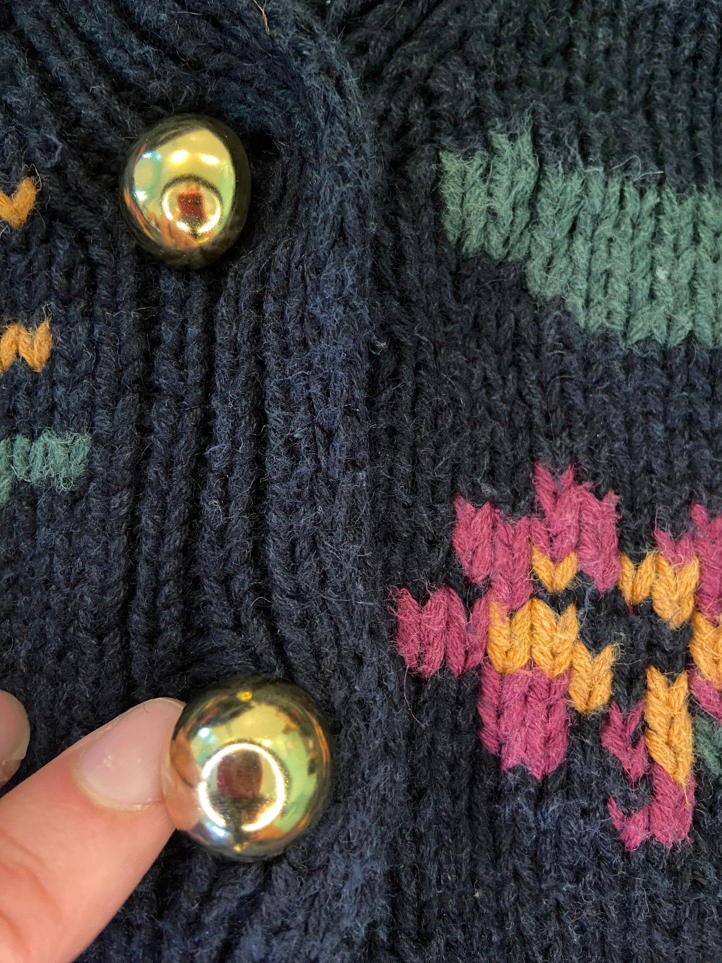 STUNNING VINTAGE "JONES NEW YORK" FLORAL CARDIGAN