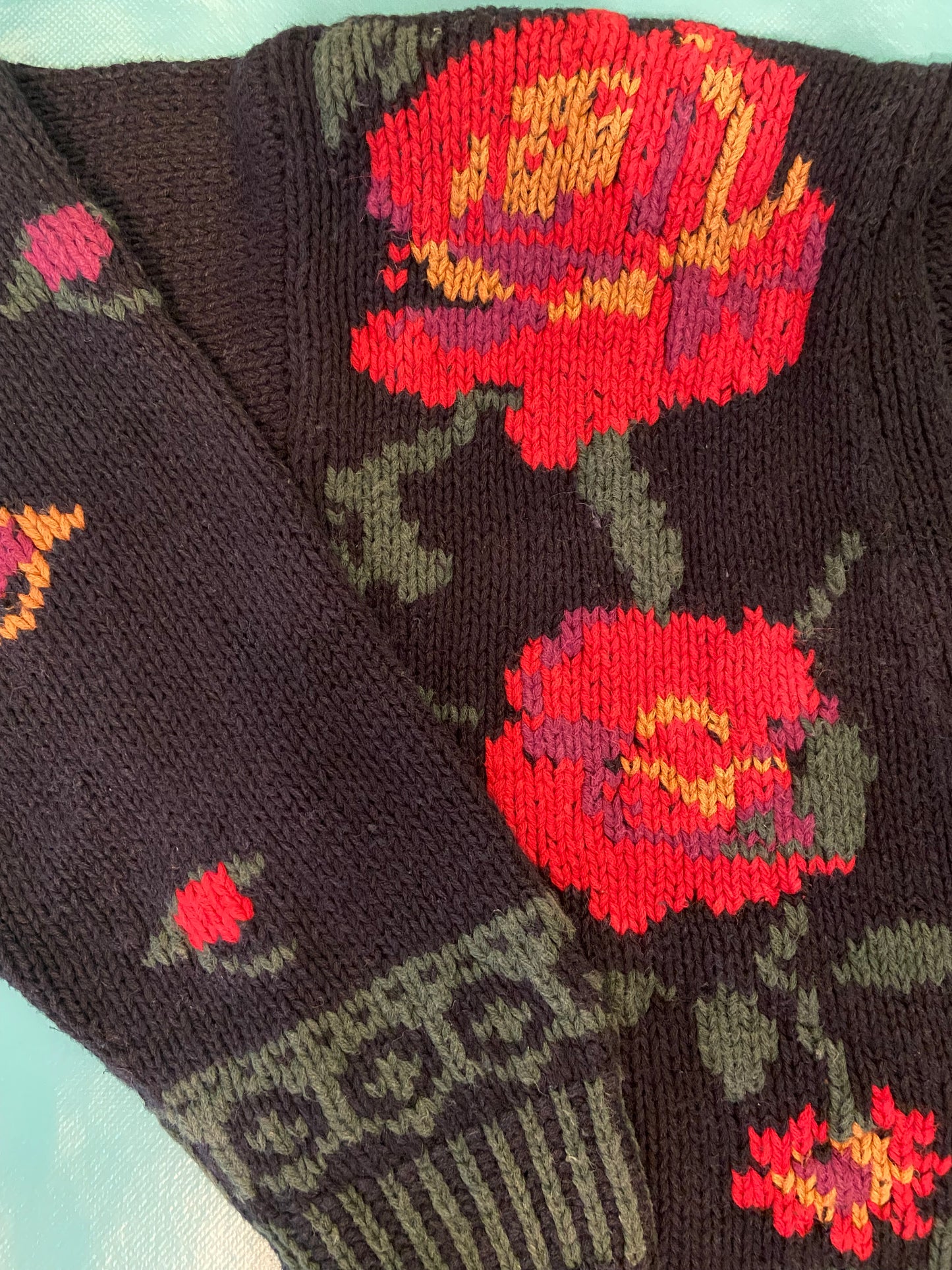 STUNNING VINTAGE "JONES NEW YORK" FLORAL CARDIGAN