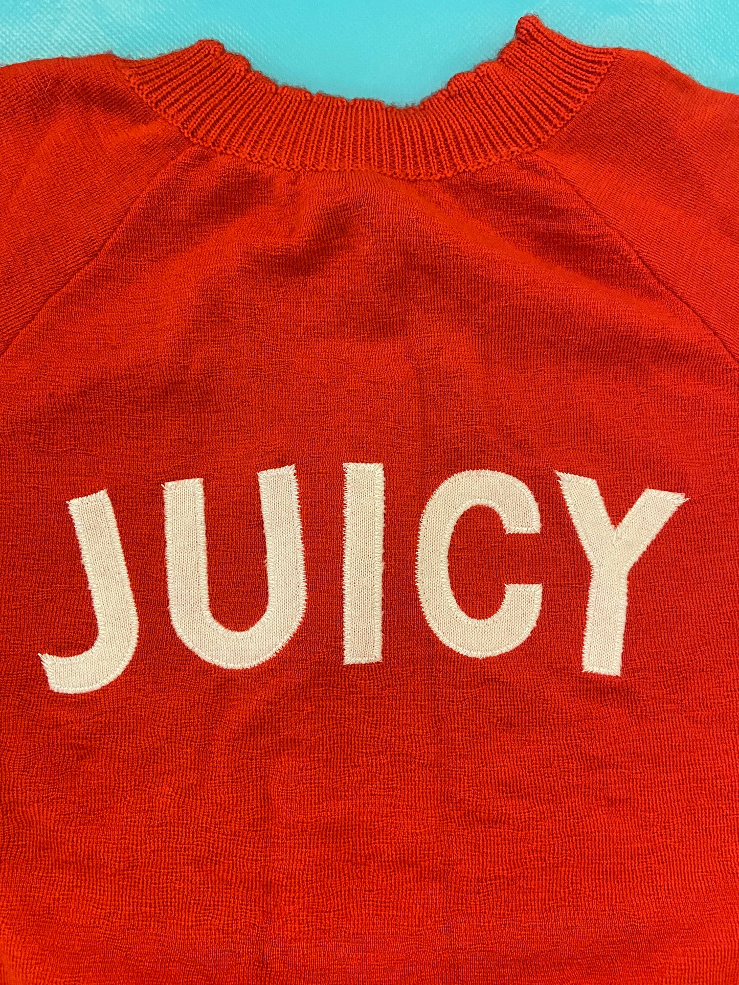 SUPER RARE VINTAGE Y2K "JUICY" %100 WOOL LOGO SWEATER